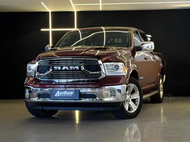 Ram Classic Laramie 5.7 V8 16V Gasolina 4X4 Aut. 2022