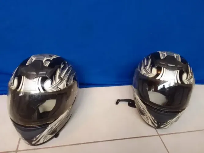 Kit Motocicletas: Capacetes LS2, Roupa de Chuva e Capa de Moto Alba
