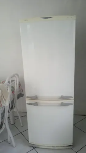 Geladeira Eletrolux