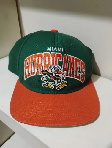 Boné Mitchell e ness Miami Hurricanes 