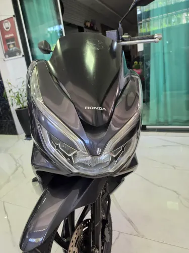 pcx 150 ano 2022 chave presencial e freios ABS