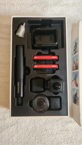 Camera de ação insta 360 one r kit completo!!!