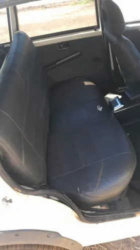 Vendo peças desse carro batido 