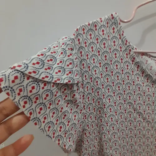Blusa estampada tam 40