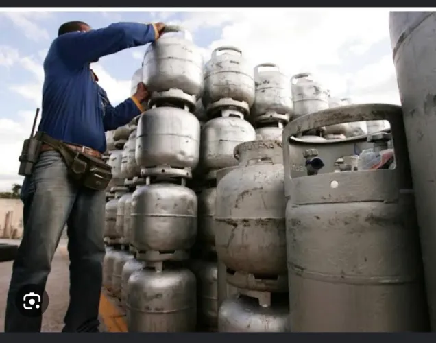 Procuro pessoa pra trabalhar com entrega de gás de cozinha em marechal Deodoro