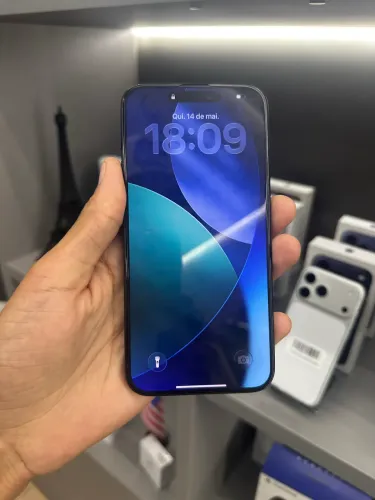 iPhone 15 Pro Max - Azul - 256GB - bateria 82%