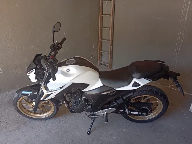 Passo financiamento FZ25