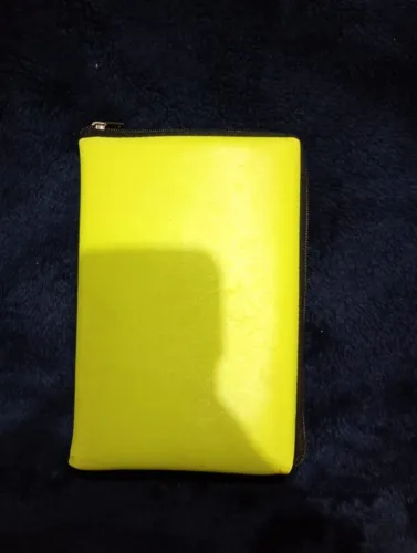 Capa de Proteção para Tablet 7 Polegadas Verde com Zíper - Usada