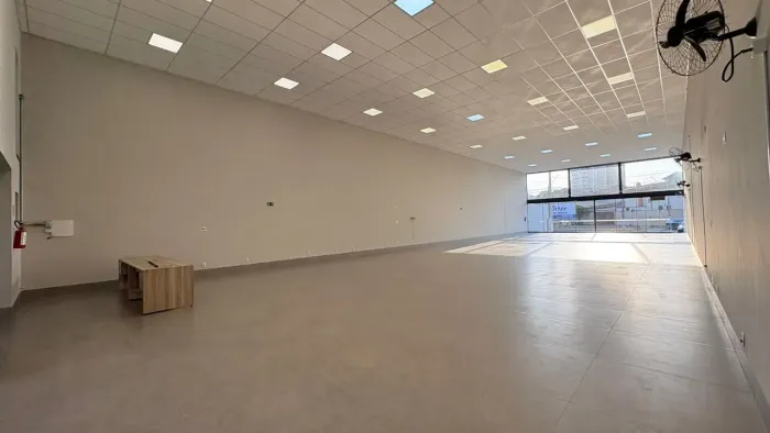 Barracão Comercial para Locação- Próximo ao Centro de Leme/SP