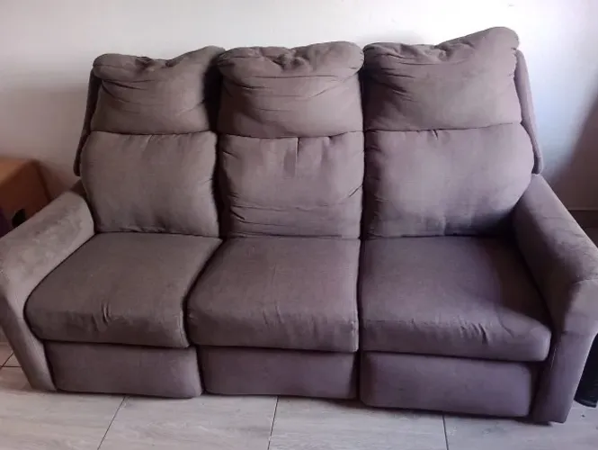Sofá Retrátil 3 lugares
