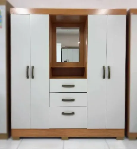 Guarda Roupa capelinha COM ENTREGA E MONTAGEM GRÁTIS