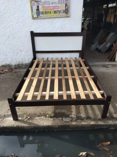 Cama de casal madeira maciça