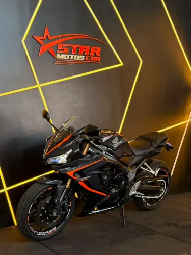 CBR 650 R 2021