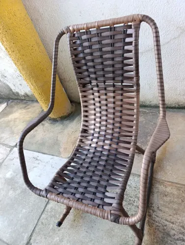 Cadeira de balanço infantil 