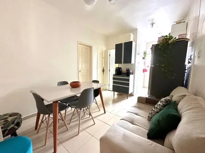 Vende-se apartamento no Residencial Natália Lins
