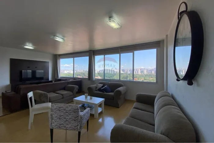 Apartamento mobiliado com 4 dormitórios e 2 vagas na Granja Julieta próximo ao metrô