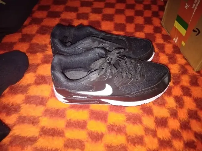 NIKE AIR MAX 90 PRETO/BRANCO - 39