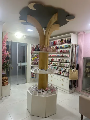 Loja de acessórios infantis completa