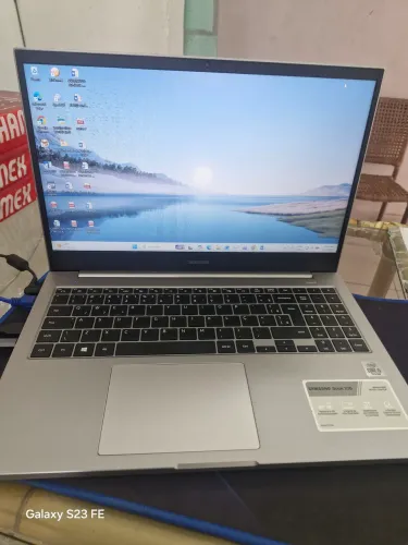 Notebook Samsung book x30 8gb SSD 512 pra vender logo