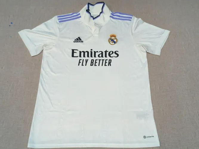 Camisa real Madrid 2022