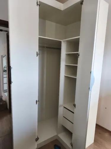 Guarda-roupa Branco