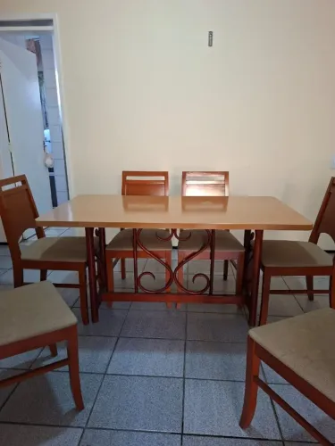 Mesa de jantar retangular 6 lugares com cadeiras