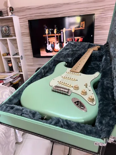 Fender Stratocaster Player Limited (rara)