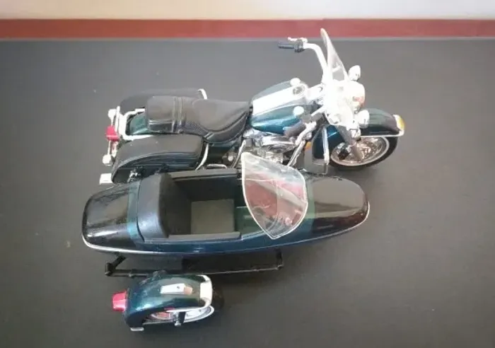 Harley Davidson miniatura Maisto 01 - 17jcd