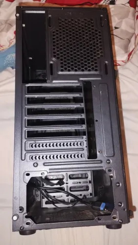 Cabinete gamer