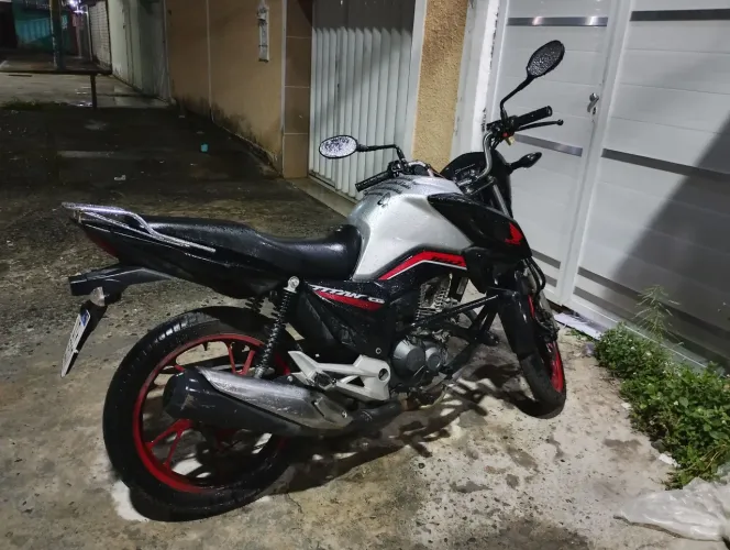 Titan 160 edição limitada 