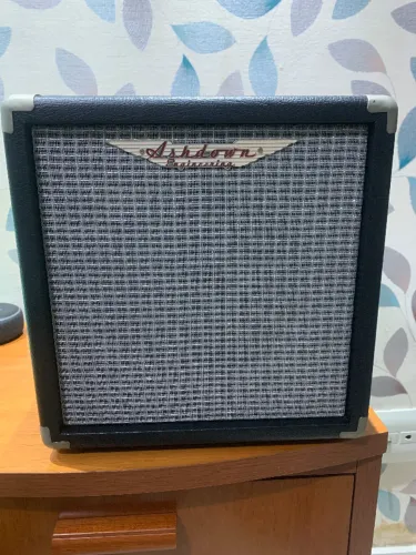Amplificador para Baixo Ashdown Studio Junior 15W - 127V