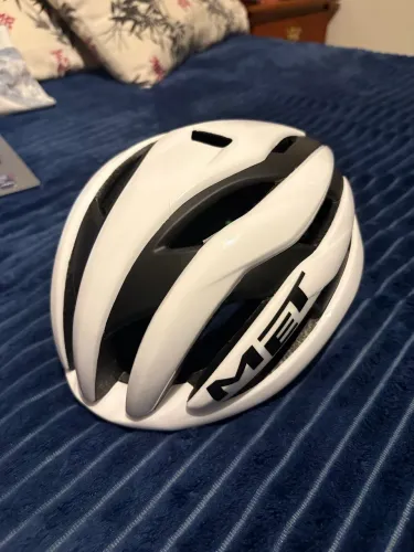 Capacete MET Trenta