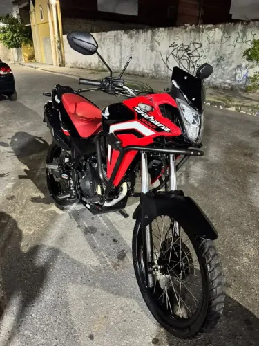 Vendo moto muito boa