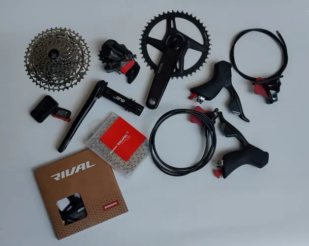 GRUPO SRAM RIVAL eTap AXS 12V GRAVEL/ROAD