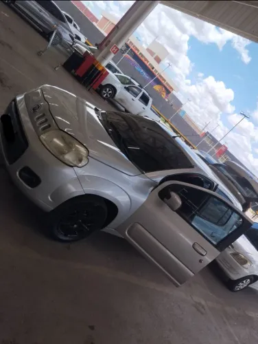 Fiat Uno Vivace Celeb. 1.0 EVO F.flex 8V 5P 2012
