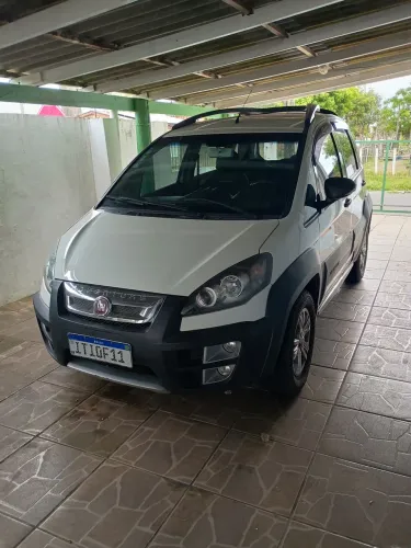 Fiat Idea Adv./ Adv.lock.dualogic 1.8 Flex 5P 2012
