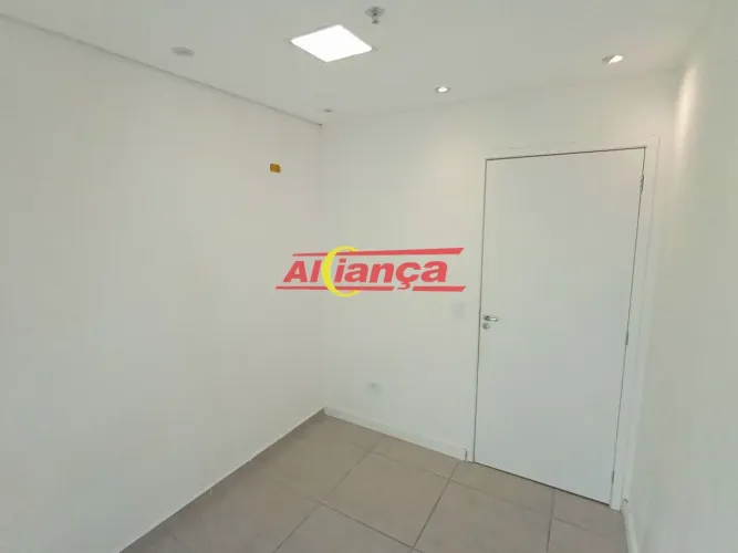 Sala comercial à locação, 18,5m² - no Centro de Guarulhos/SP por R$ 1.550,00