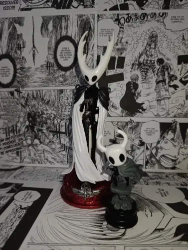 OPORTUNIDADE | Kit 2 Figures Hollow Knight Pure Vessel e Beetle Knight
