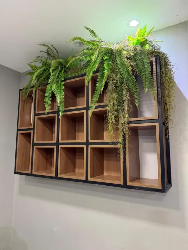 Nicho Decorativo em Metalon e MDF - Estilo Industrial / Moderno