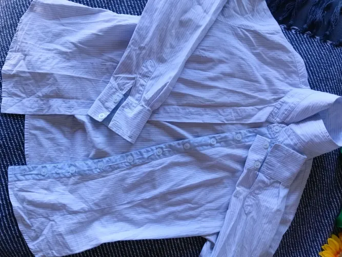 Camisa social tamanho P na cor azul