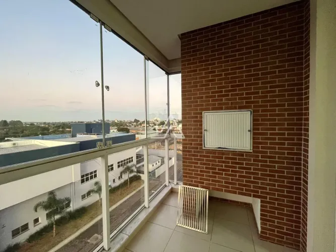 EXCELENTE APARTAMENTO DE 2 DORMITÓRIOS SEMI-MOBILIADO COM SUÍTE E CHURRASQUEIRA NA VILA RO
