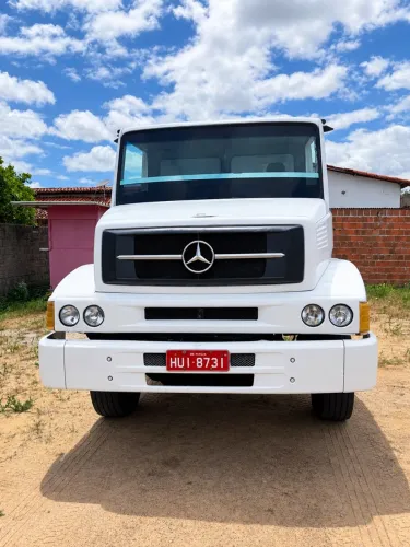 Mercedes 2318