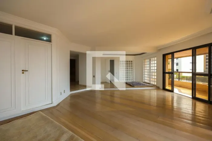 Apartamento à Venda - Portal do Morumbi, 3 Quartos, 242 m2
