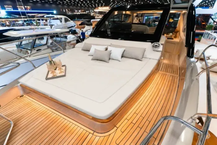 Lancha AZOV Z440 HT Lançamento 2027!!