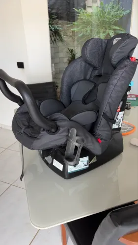 Cadeirinha de bebê para carro - Burigotto