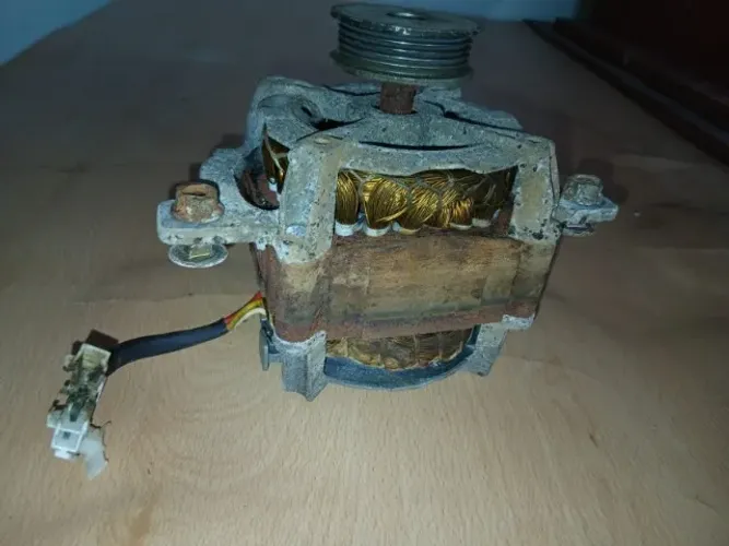 Motor elétrico monofásico - Máquina de lavar consul 12 kg