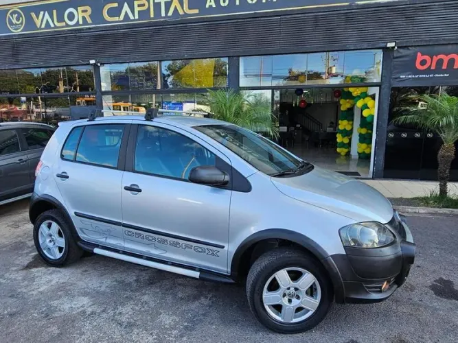 Volkswagen Crossfox 1.6 MI Total Flex 8V 5P 2009