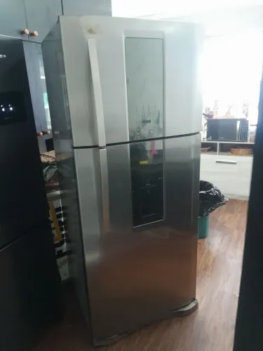Geladeira Eletrolux 127v