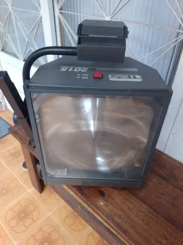 Retro projetor 