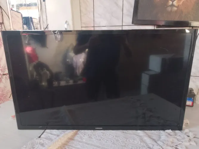 SMART TV Samsung 32 polegadas (COM DEFEITO)